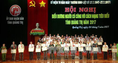 Thủ tướng trả lời chất vấn về chính sách cho người có công ảnh 3 Thủ tướng trả lời chất vấn về chính sách cho người có công ảnh 3