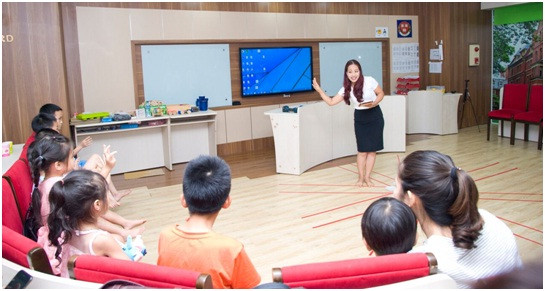“Chơi thông minh – Học vui vẻ” – Chương trình trải nghiệm STEAM của cộng đồng cha mẹ STEAM FOR KIDS tổ chức. “Chơi thông minh – Học vui vẻ” – Chương trình trải nghiệm STEAM của cộng đồng cha mẹ STEAM FOR KIDS tổ chức.