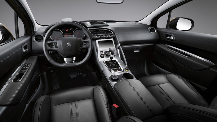 Nội thất xe sang trọng, tăng tính tiện nghi. Nội thất xe sang trọng, tăng tính tiện nghi.