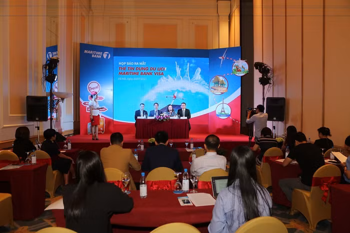 Cơ hội hoàn tiền tới 32 triệu đồng với thẻ Tín dụng Du lịch Maritime Bank Visa.