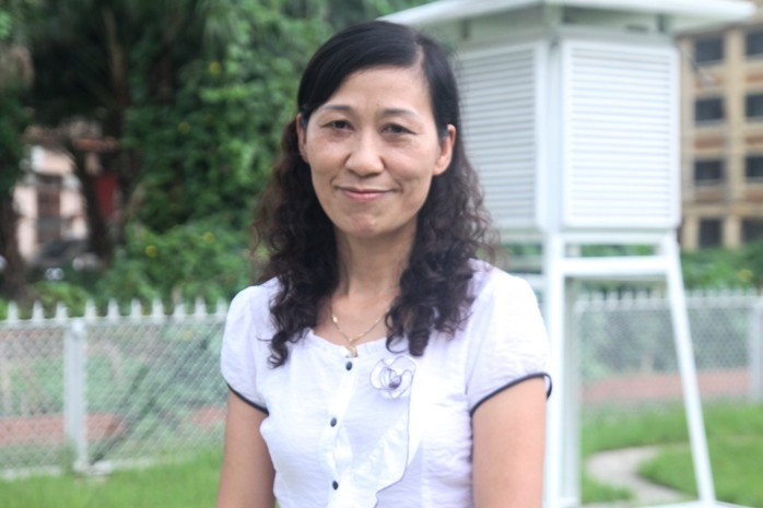 Cô Đào Nguyệt Anh - Trạm trưởng Trạm khí tượng Láng - Hà Nội (ảnh Viết Cường)
