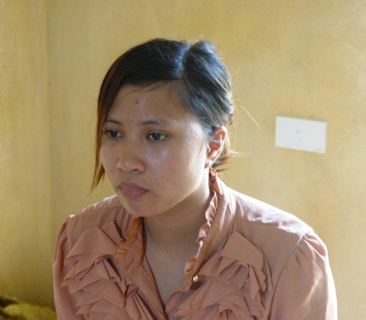 Đối tượng Khoàng Thị Sen tại cơ quan công an Đối tượng Khoàng Thị Sen tại cơ quan công an
