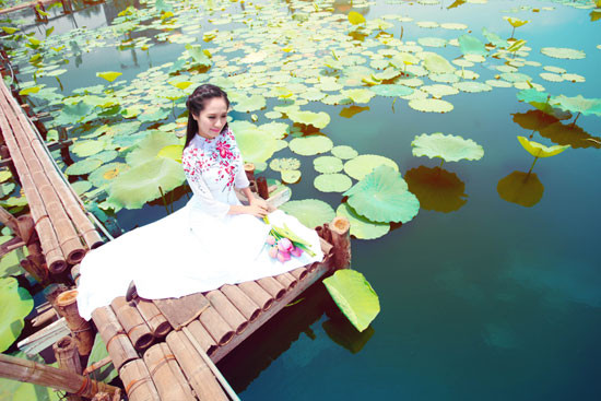 Từ sau giải nhất "Cặp đôi hoàn hảo 2013" cùng ca sĩ Dương Triệu Vũ, Thanh Thúy rất đắt show quảng cáo. Từ sau giải nhất "Cặp đôi hoàn hảo 2013" cùng ca sĩ Dương Triệu Vũ, Thanh Thúy rất đắt show quảng cáo.