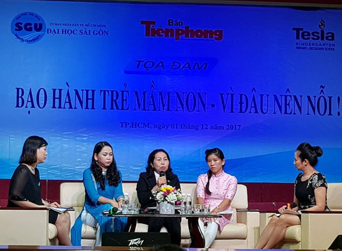 Buổi tọa đàm "Bạo hành trẻ em - Vì đâu nên nỗi!" tổ chức vào ngày 1/12 (ảnh: P.L) Buổi tọa đàm "Bạo hành trẻ em - Vì đâu nên nỗi!" tổ chức vào ngày 1/12 (ảnh: P.L)