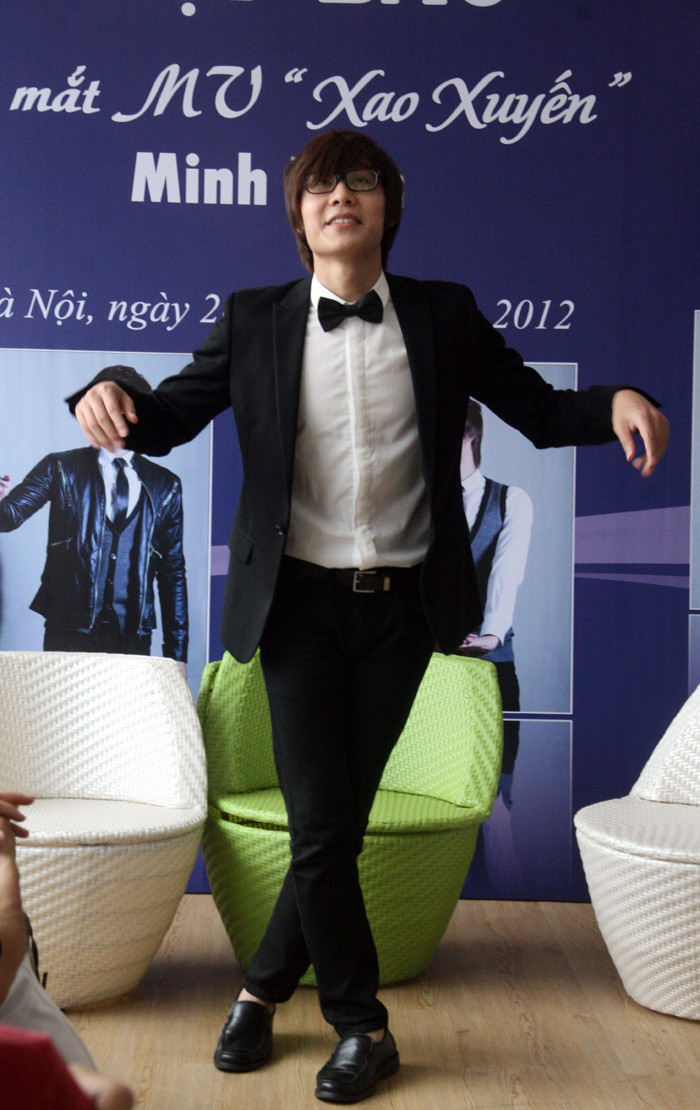 Sự phấn khích thể hiện rõ trên khuôn mặt Minh Kiên. Anh là một trong những người chơi Beatbox được giới trẻ yêu mến nhất hiện nay.