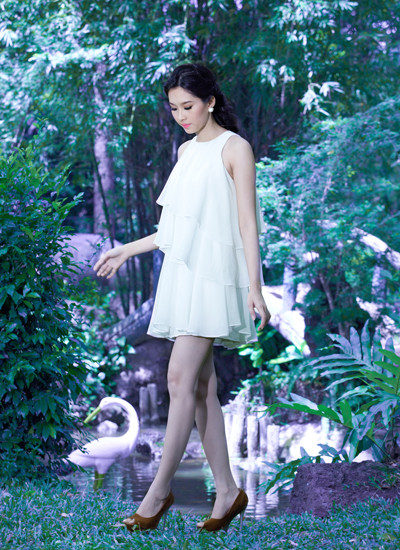 Đặng Thu Thảo có 2 năm giữ vương miện với đầy ắp lịch hoạt động trong các lĩnh vực văn hóa xã hội và nghệ thuật. Đặng Thu Thảo có 2 năm giữ vương miện với đầy ắp lịch hoạt động trong các lĩnh vực văn hóa xã hội và nghệ thuật.