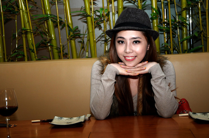 Cá sấu chúa Quỳnh Nga là một trong những người đến sớm nhất, chia vui với gia đình Thùy Linh.