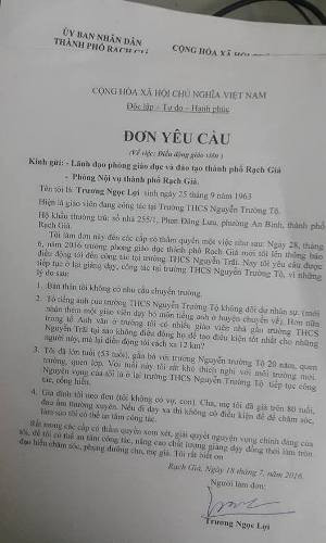Đơn yêu cầu ngưng việc điều động, luân chuyển giáo viên của thầy Trương Ngọc Lợi (ảnh: P.L) Đơn yêu cầu ngưng việc điều động, luân chuyển giáo viên của thầy Trương Ngọc Lợi (ảnh: P.L)