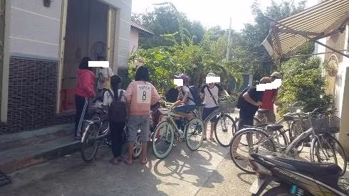 Khi biết bị phát hiện dạy thêm ở nhà, cô L. cho học sinh ra về nghỉ ngay lập tức (ảnh: P.L)