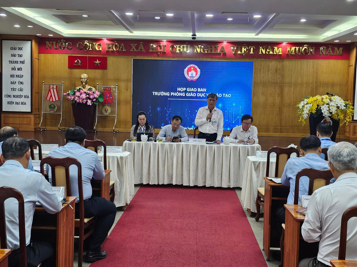 Giám đốc Sở Giáo dục và Đào tạo Thành phố Hồ Chí Minh Nguyễn Văn Hiếu phát biểu (ảnh: V.D) gdvn_ongHieugiaoban.jpg