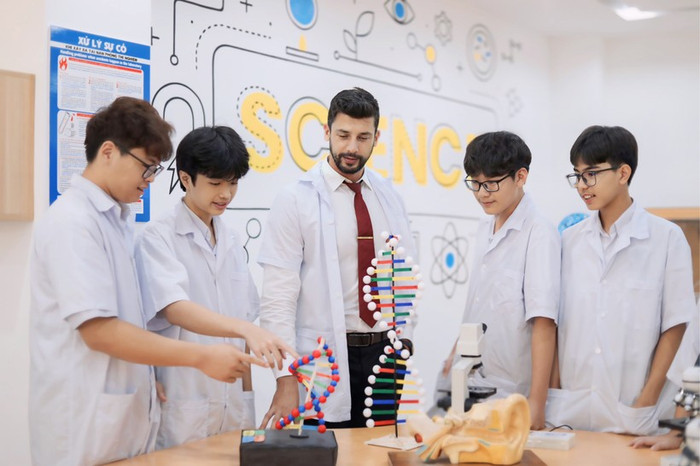 Một tiết học của học sinh Trường Quốc tế Á Châu (ảnh: AS) AChauCIS.jpg