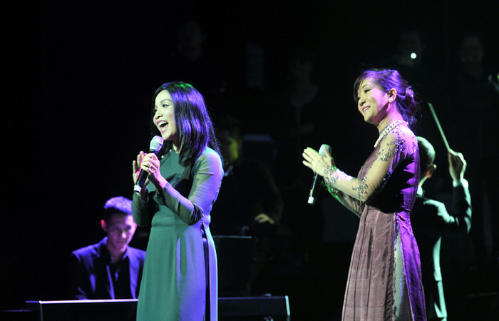 Chỉ trong khoảng 2 giờ đồng hồ, những câu chuyện về cuộc đời, âm nhạc của Trịnh Công Sơn được khắc họa vừa tinh tế, lại rất dung dị.