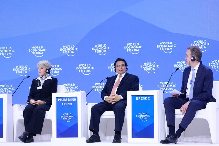 Thủ tướng kêu gọi sự hợp tác, kết nối giữa ASEAN và toàn cầu, giữa Việt Nam và các quốc gia trong ASEAN để cùng phát triển. Ảnh VGP/Nhật Bắc Thủ tướng kêu gọi sự hợp tác, kết nối giữa ASEAN và toàn cầu, giữa Việt Nam và các quốc gia trong ASEAN để cùng phát triển. Ảnh VGP/Nhật Bắc