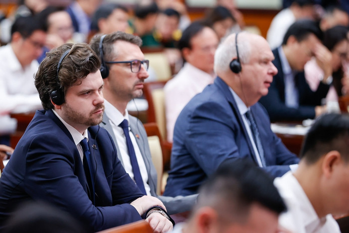 Đông đảo đại biểu quốc tế dự hội nghị. Ảnh: VGP/Nhật Bắc