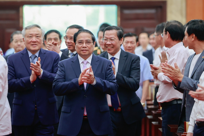 Thủ tướng Phạm Minh Chính chủ trì Hội nghị công bố Nghị quyết 259 của Chính phủ ngày 31/12/2024 ban hành Kế hoạch hành động triển khai Kết luận của Bộ Chính trị về xây dựng Trung tâm Tài chính khu vực và quốc tế tại Việt Nam. Ảnh: VGP/Nhật Bắc