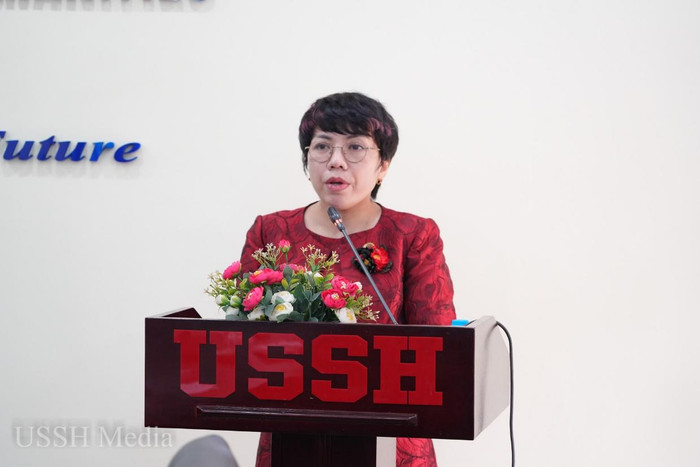 Phó Giáo sư, Tiến sĩ Đỗ Hương Lan - Viện trưởng Viện Chính sách và Quản lí, VNU-USSH Phó Giáo sư, Tiến sĩ Đỗ Hương Lan - Viện trưởng Viện Chính sách và Quản lí, VNU-USSH