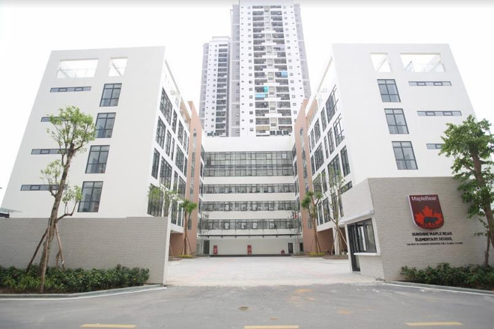 Ngôi trường mới được xây dựng khang trang, nơi ươm mầm những tài năng tương lai cho đất nước. Ngôi trường mới được xây dựng khang trang, nơi ươm mầm những tài năng tương lai cho đất nước.