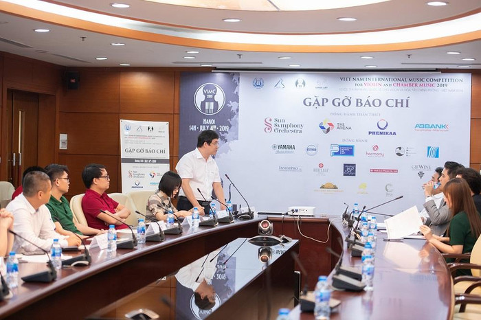 Họp báo Cuộc thi Âm nhạc Quốc tế cho Violin và Hòa tấu Thính phòng Việt Nam 2019 Họp báo Cuộc thi Âm nhạc Quốc tế cho Violin và Hòa tấu Thính phòng Việt Nam 2019
