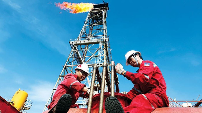 Người lao động PVEP trên giàn Đại Hùng 01. Người lao động PVEP trên giàn Đại Hùng 01.