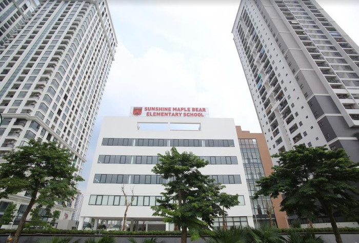 Sunshine Maple Bear là hệ thống giáo dục liên cấp thuộc hệ thống Maple Bear toàn cầu có trụ sở tại Vancouver (Canada) với 300 điểm trường tại 17 quốc gia trên thế giới. Sunshine Maple Bear là hệ thống giáo dục liên cấp thuộc hệ thống Maple Bear toàn cầu có trụ sở tại Vancouver (Canada) với 300 điểm trường tại 17 quốc gia trên thế giới.