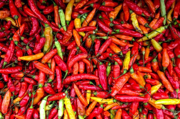 Một nghiên cứu mới đã chỉ ra mối liên hệ giữa việc ăn nhiều ớt cay và nguy cơ mất trí nhớ. (Ảnh: iStock)