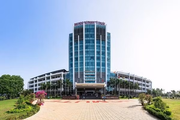 Trường Đại học Sư phạm Kỹ thuật Thành phố Hồ Chí Minh (ảnh: ĐHSPKT TPHCM) Trường Đại học Sư phạm Kỹ thuật Thành phố Hồ Chí Minh (ảnh: ĐHSPKT TPHCM)