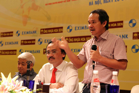 Bầu Đức và VPF quyết chấn chỉnh lại công tác trọng tài. Ảnh: Quang Minh