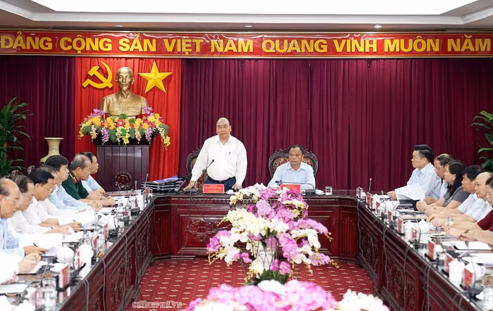 Thủ tướng Nguyễn Xuân Phúc làm việc với lãnh đạo tỉnh Bắc Kạn. Ảnh: VGP Thủ tướng Nguyễn Xuân Phúc làm việc với lãnh đạo tỉnh Bắc Kạn. Ảnh: VGP