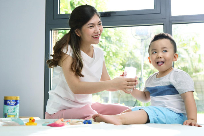 Chọn sữa có nguồn đạm tự nhiên, mẹ đã cho con một hệ tiêu hóa khỏe mạnh