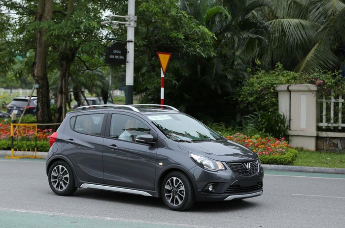 Fadil Plus có giá 429.000.000 đồng (đã bao gồm VAT). Fadil Plus có giá 429.000.000 đồng (đã bao gồm VAT).