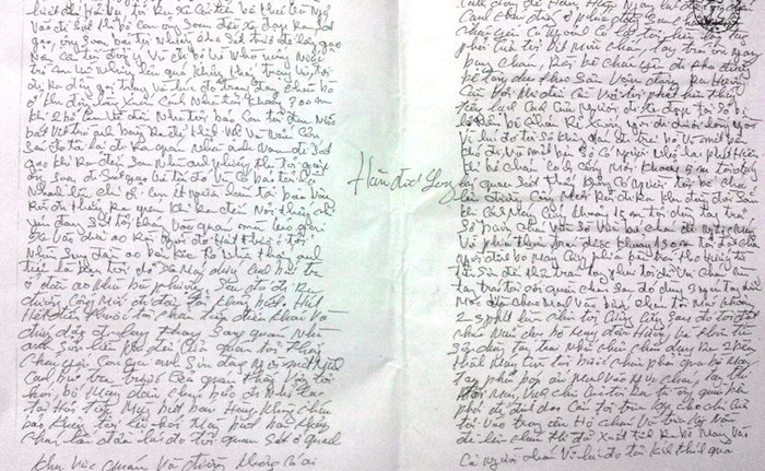 Một đoạn trong Bản tự thú của phạm nhân Hàn Đức Long, chữ viết lúc nghiêng lúc thẳng.