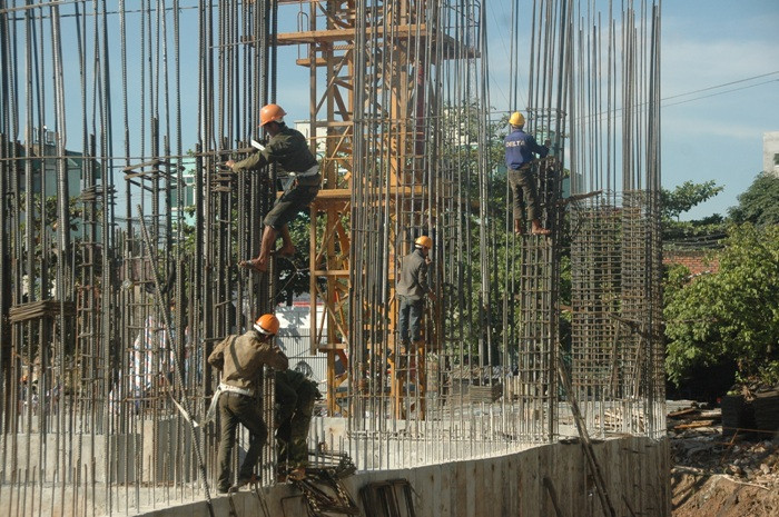 Theo thông tin từ chủ đầu tư - Công ty Xây dựng tư nhân số I Lai Châu, số lượng căn hộ 42m2 tại dự án Đại Thanh không nhiều. Do mỗi tầng chung cư chỉ có một căn hộ loại này nên tổng cộng có hơn 20 căn hộ. Theo thông tin từ chủ đầu tư - Công ty Xây dựng tư nhân số I Lai Châu, số lượng căn hộ 42m2 tại dự án Đại Thanh không nhiều. Do mỗi tầng chung cư chỉ có một căn hộ loại này nên tổng cộng có hơn 20 căn hộ.