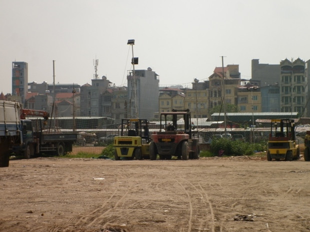 ,,,cho thuê làm sân vận động mini. ,,,cho thuê làm sân vận động mini.