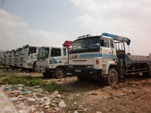 Sử dụng làm bãi gửi xe... Sử dụng làm bãi gửi xe...