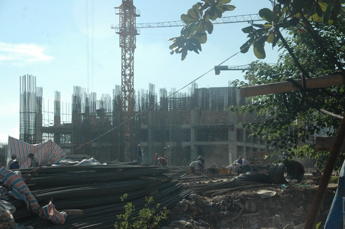 Ngay sau thông tin rao bán, đã có hàng trăm lượt người tham gia đăng ký mua căn hộ tại đây tạo nên một “hiện tượng” trong bối cảnh thị trường BĐS Hà Nội đang trầm lắng. Ngay sau thông tin rao bán, đã có hàng trăm lượt người tham gia đăng ký mua căn hộ tại đây tạo nên một “hiện tượng” trong bối cảnh thị trường BĐS Hà Nội đang trầm lắng.