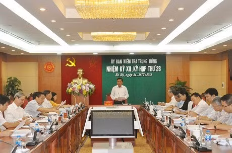 Hai tướng công an, một tướng quân đội bị kỷ luật nặng ảnh 2 Hai tướng công an, một tướng quân đội bị kỷ luật nặng ảnh 2