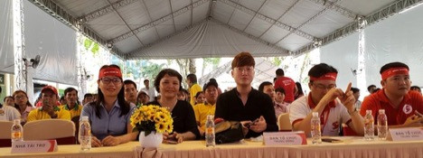 Sáng ngày 22/6, tại Thành phố Hồ Chí Minh đã diễn ra chương trình Gặp mặt phóng viên báo chí Hành trình Đỏ và ngày hội hiến máu Giọt hồng thành phố mang tên Bác. Sáng ngày 22/6, tại Thành phố Hồ Chí Minh đã diễn ra chương trình Gặp mặt phóng viên báo chí Hành trình Đỏ và ngày hội hiến máu Giọt hồng thành phố mang tên Bác.