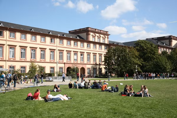 Đại học Tổng hợp Mannheim (Cộng hoà Liên bang Đức). Ảnh minh hoạ: duhocduc.edu.vn