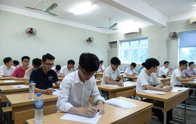 Thí sinh thi Trung học phổ thông Quốc gia. Ảnh minh hoạ: Báo Nhân Dân Thí sinh thi Trung học phổ thông Quốc gia. Ảnh minh hoạ: Báo Nhân Dân