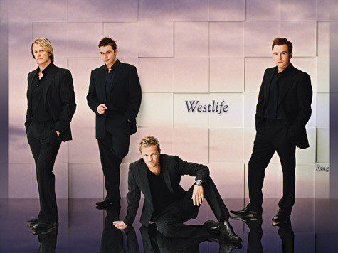 Một số khán giả may mắn sẽ có cơ hội đứng chung sân khấu, biểu diễn cùng nhóm Westlife.