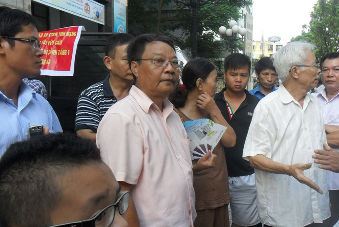 Ông Cao Tiến Đạt - Giám đốc Cty CP Xây dựng số 5 Hà Nội (Ảnh V.CƯỜNG) Ông Cao Tiến Đạt - Giám đốc Cty CP Xây dựng số 5 Hà Nội (Ảnh V.CƯỜNG)