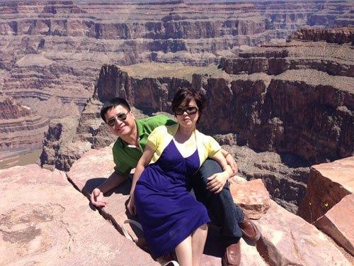 "Vợ chồng nhà anh ấy" - rất tình cảm, rất đặc biệt!