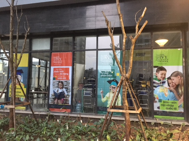 Đại diện của IVY-League cho biết đã nghiêm túc tiếp thu chỉ đạo của Sở Giáo dục và Đào tạo Hà Nội cũng như Phòng Giáo dục và Đào tạo quận Bắc Từ Liêm. Ảnh: Vũ Phương. Đại diện của IVY-League cho biết đã nghiêm túc tiếp thu chỉ đạo của Sở Giáo dục và Đào tạo Hà Nội cũng như Phòng Giáo dục và Đào tạo quận Bắc Từ Liêm. Ảnh: Vũ Phương.