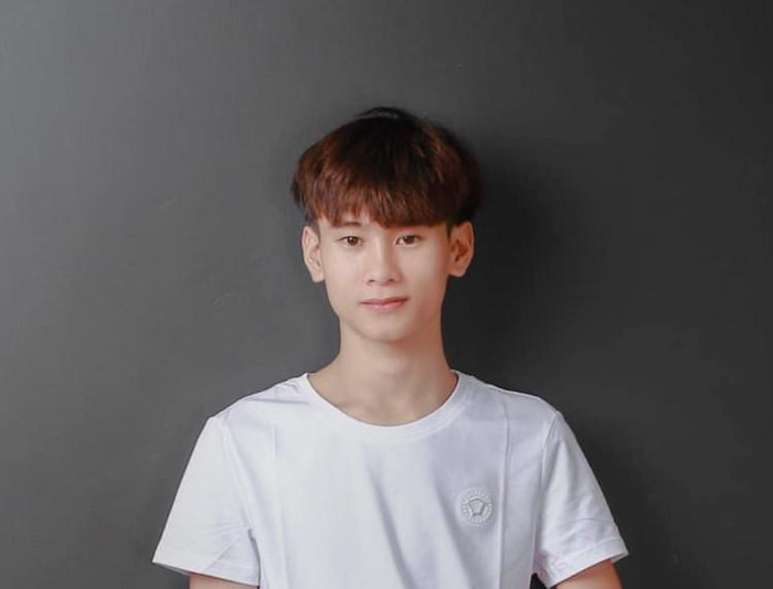 Lê Văn Chiến (20 tuổi) vừa đạt 27,5 điểm khối C trong kỳ thi tốt nghiệp Trung học phổ thông 2021. (Ảnh: Nhân vật cung cấp) Lê Văn Chiến (20 tuổi) vừa đạt 27,5 điểm khối C trong kỳ thi tốt nghiệp Trung học phổ thông 2021. (Ảnh: Nhân vật cung cấp)