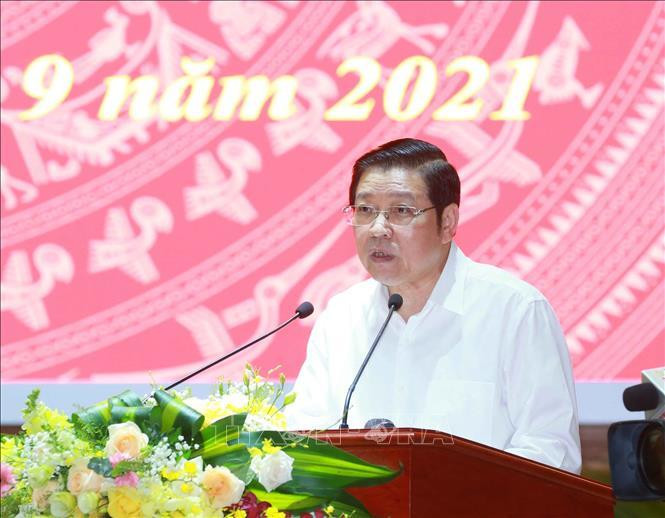 Đồng chí Phan Đình Trạc, Uỷ viên Bộ Chính trị, Bí thư Trung ương Đảng, Trưởng Ban Nội chính Trung ương phát biểu tại hội nghị. Ảnh: Phương Hoa/TTXVN Đồng chí Phan Đình Trạc, Uỷ viên Bộ Chính trị, Bí thư Trung ương Đảng, Trưởng Ban Nội chính Trung ương phát biểu tại hội nghị. Ảnh: Phương Hoa/TTXVN
