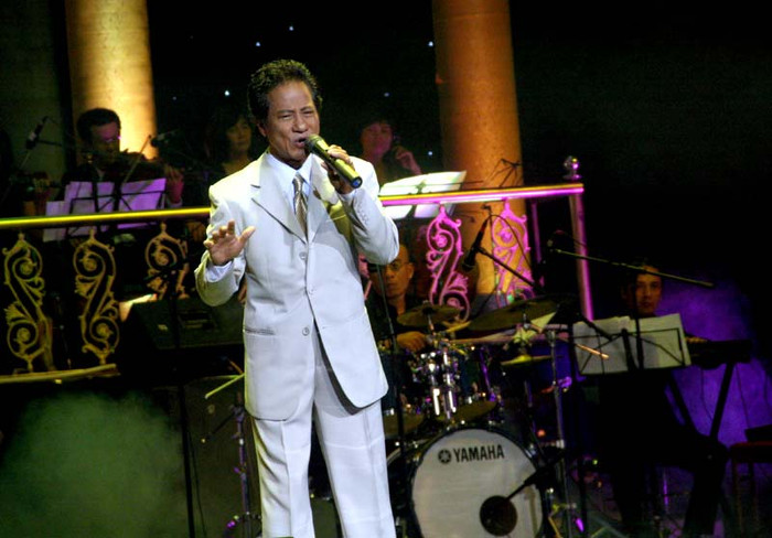 Đêm nhạc 'Nhật ký đời tôi' tổ chức đúng vào dịp kỷ niệm sinh nhật lần thứ 70 của Chế Linh. Trong chương trình, ông thể hiện lại nhiều ca khúc như Thành phố buồn, Áo em chưa mặc một lần, Con đường mang tên em, Lời đắng cho một cuộc tình, Giọt lệ đài trang...