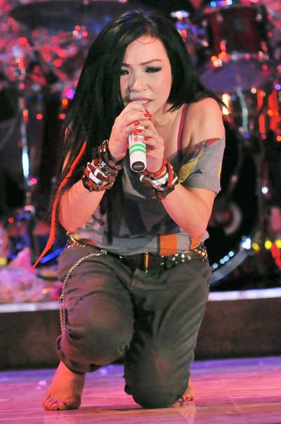 Chị Chanh “chân trần mộc” Chị Chanh “chân trần mộc”