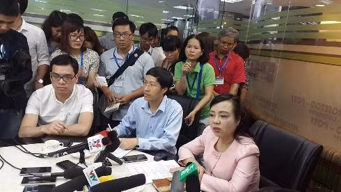 Bộ trưởng Bộ Y tế Nguyễn Thị Kim Tiến kiểm tra công tác phòng bệnh Zika ở TP.HCM (ảnh: P.L)