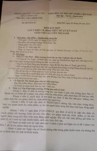Biên bản họp hội đồng sư phạm, lấy ý kiến xử lý kỷ luật cô Xanh của trường Bình Tân (ảnh: P.L) Biên bản họp hội đồng sư phạm, lấy ý kiến xử lý kỷ luật cô Xanh của trường Bình Tân (ảnh: P.L)