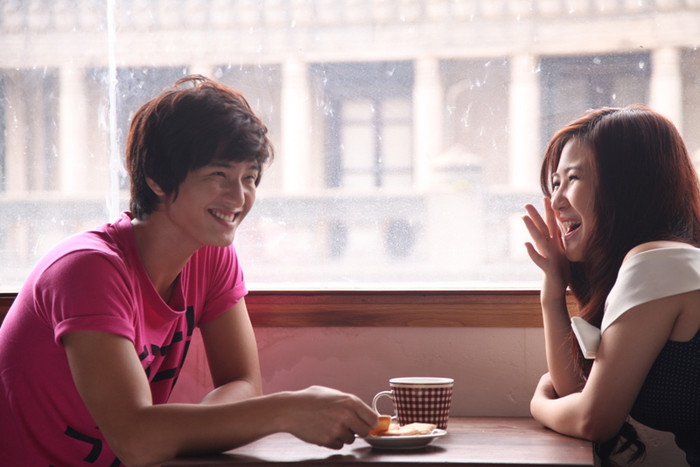 Hương Tràm được khen diễn xuất tốt. Hương Tràm được khen diễn xuất tốt.